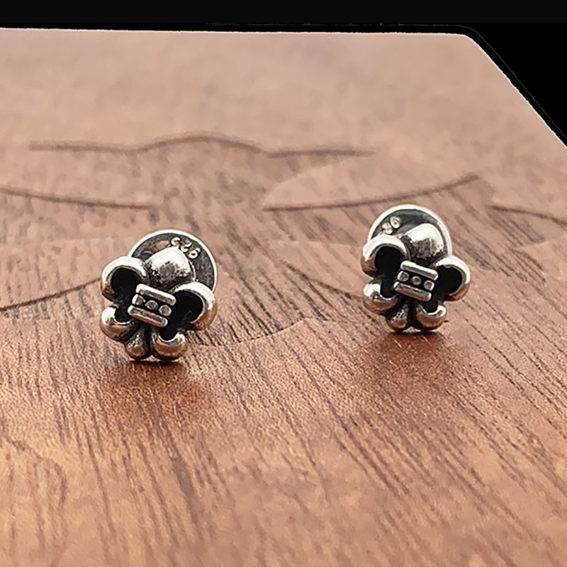 Ch**me He**ts earrings